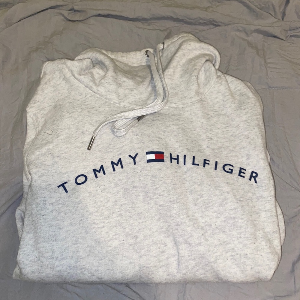 Tommy Hilfiger off white sweatshirt